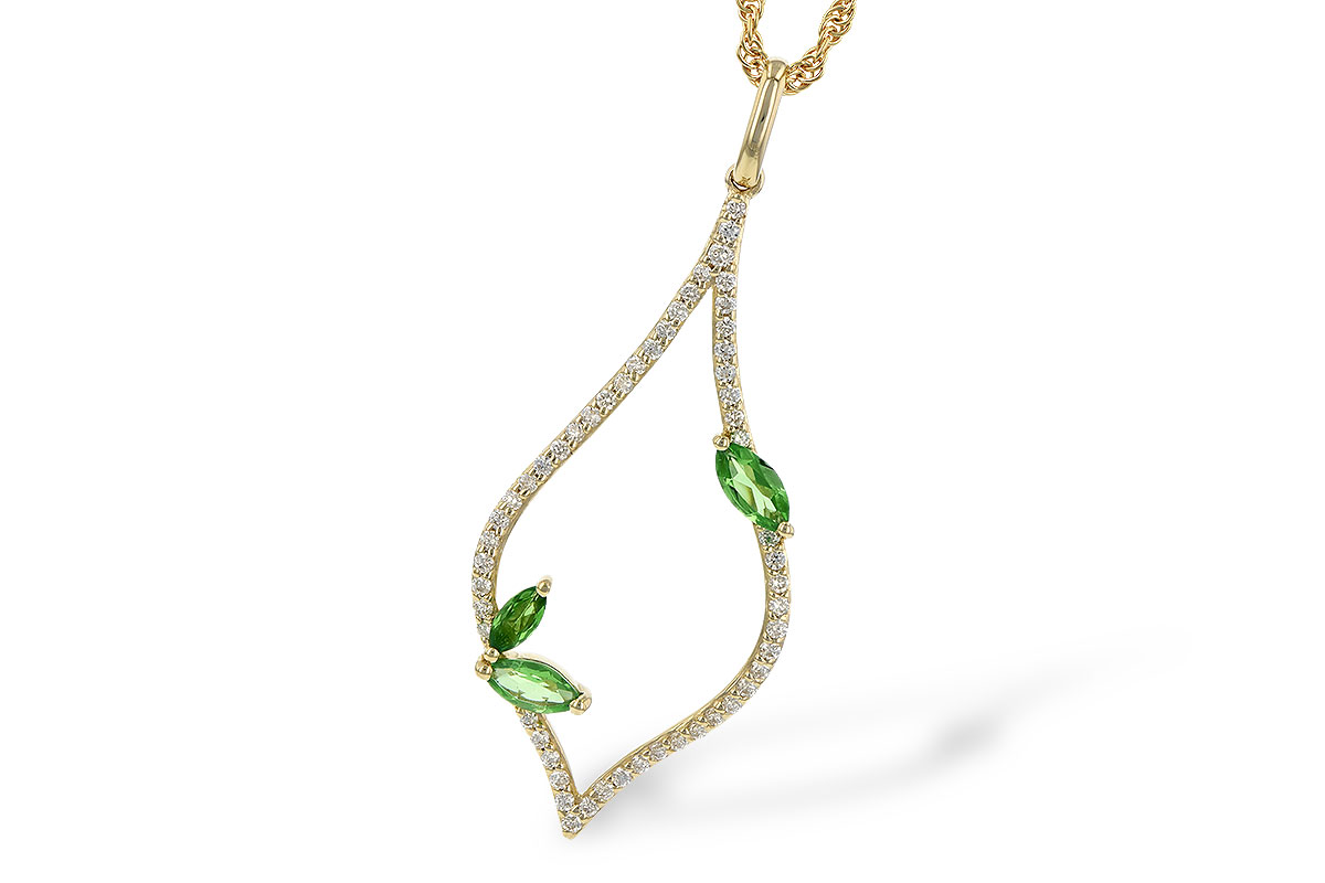 D245-34535: NECK .35 GREEN GARNET .55 TGW